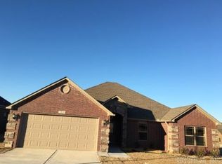 1330 Edge Valley Dr, Conway, AR 72032