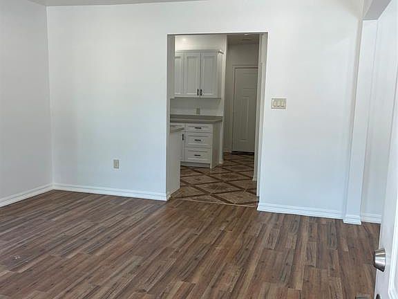 3rd image of 1820 Eubanks St