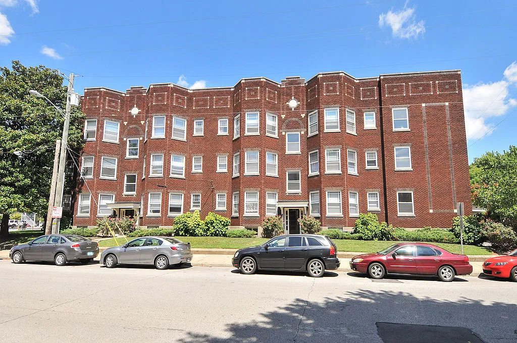 1 bed, 750 sqft, $799 — Photo 1