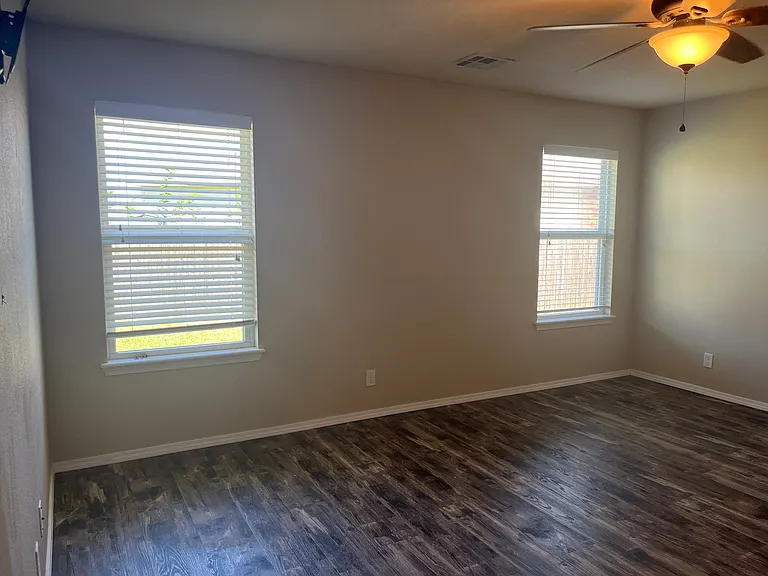 14708 S Hickory Cir — Photo 8