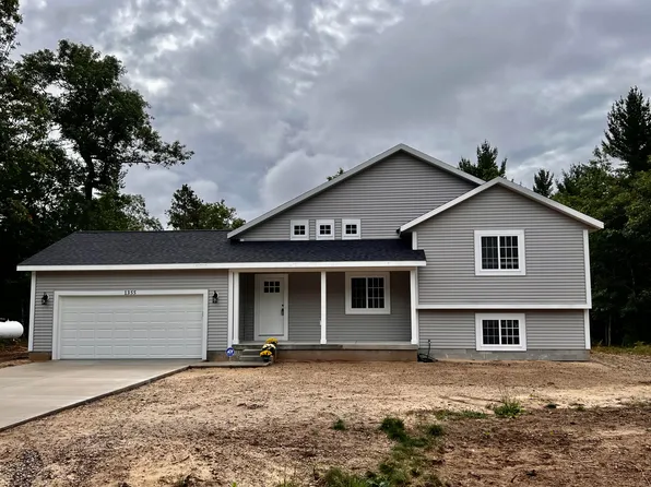 1355 Estate St, Whitehall, MI 49461