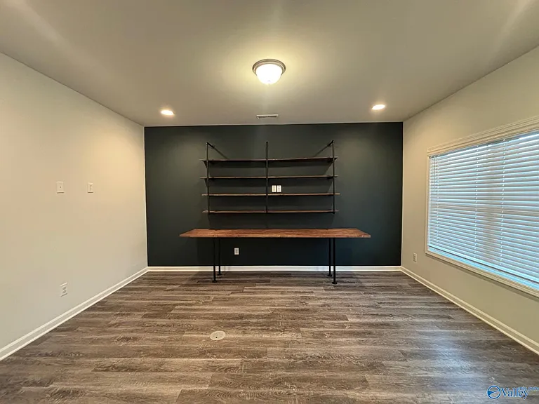 212 Oracle Cir — Photo 4