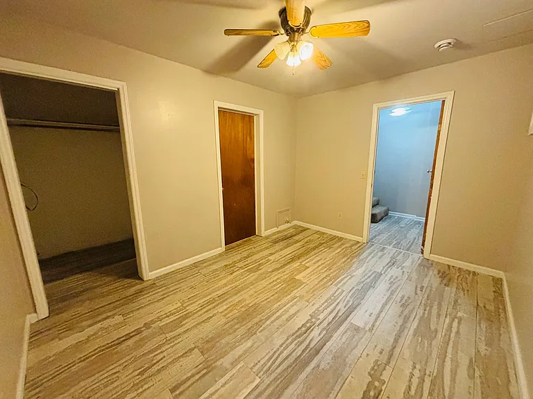 2508 Ridge Rd — Photo 7