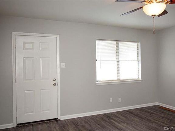 3rd image of 400 W 35th St