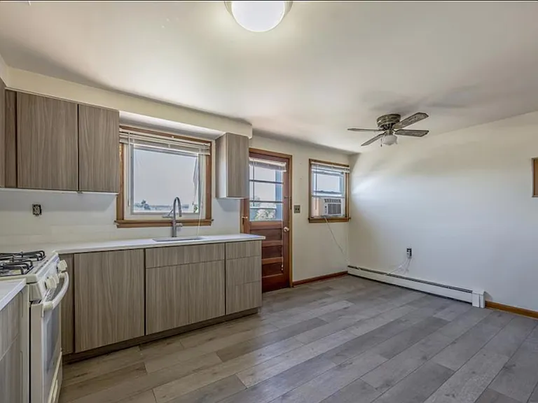 88 Maple Ave #2 — Photo 5