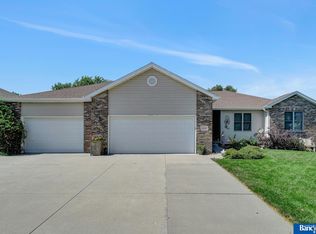 10221 N 152nd St, Waverly, NE 68462