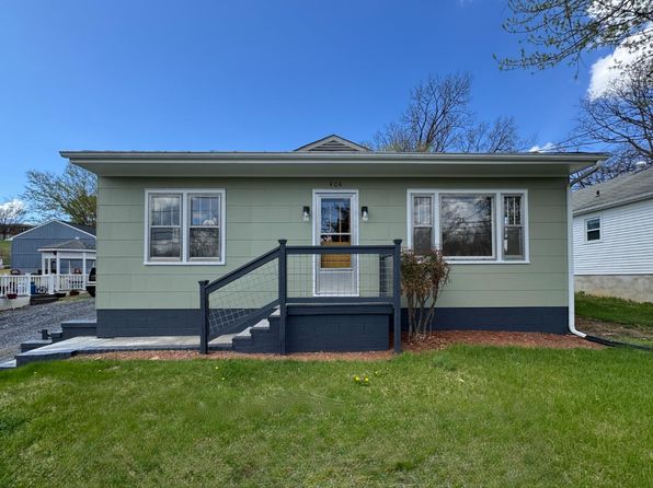 404 Grubert Ave