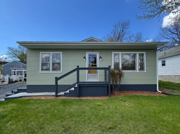 404 Grubert Ave, Staunton, VA 24401