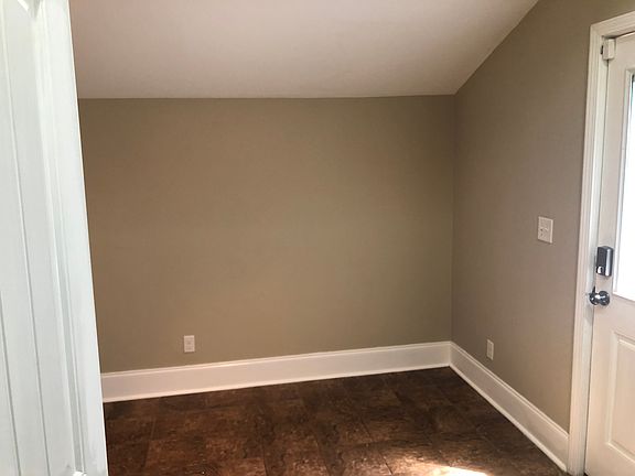 2nd image of 1901 Jones Ave