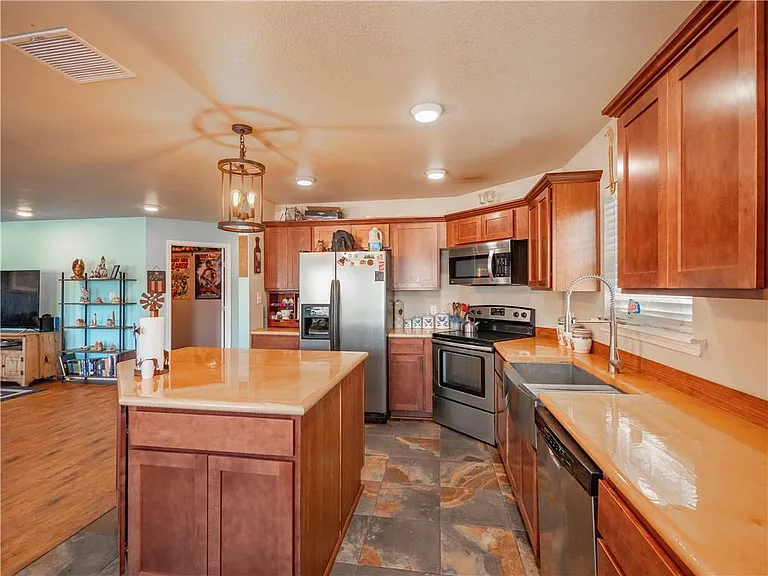 691 Tamarack Dr — Photo 17