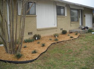 2217 Queensbury Rd, Moore, OK 73160