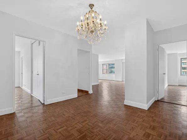 400 East 56th Street image 1 of 13