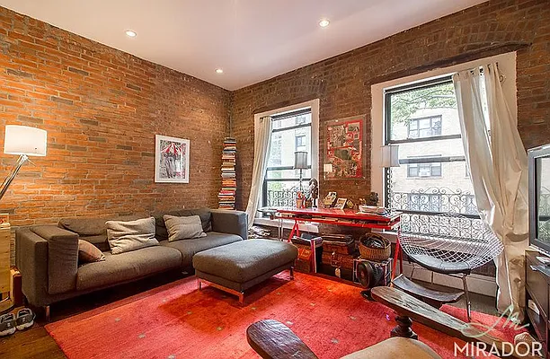 Rented by Mirador Real Estate | media 44