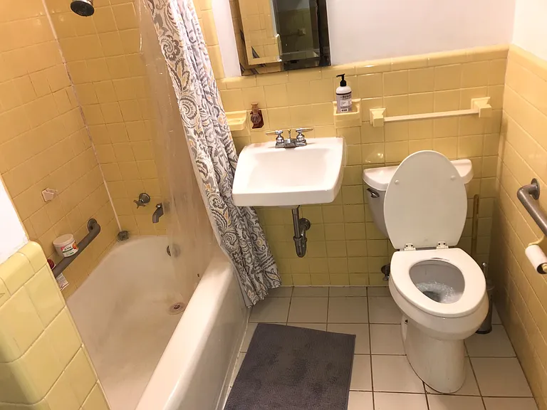 608 S Pleasant St — Photo 13