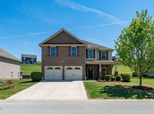 2915 Royal Mile Dr, Kingsport, TN 37664
