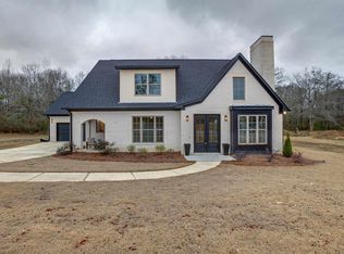 34 Creekwood Dr, Clanton, AL 35045