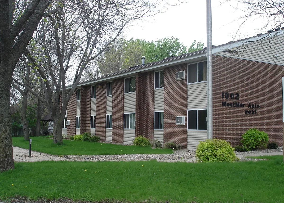 Building Photo - 1002 Pearl Ave
