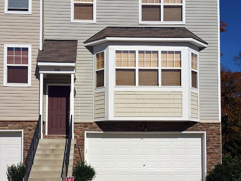 390 English Oak Ln — Photo 23
