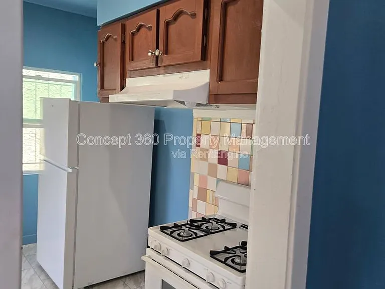 1124 Nadeau St — Photo 30