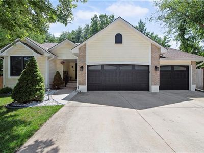 1311 SE Eastridge Cir, Blue Springs, MO, 64014