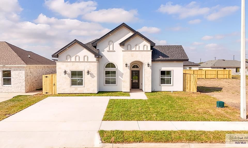 1st image of 698 Foster Ln