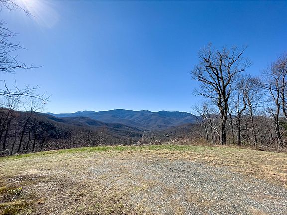 3rd image of 100 Mountain Field Ln