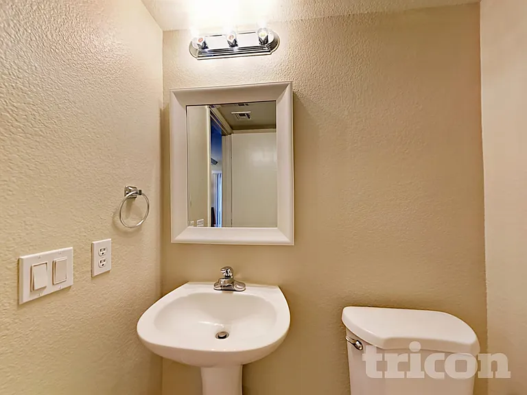 16286 N 159th Dr — Photo 19