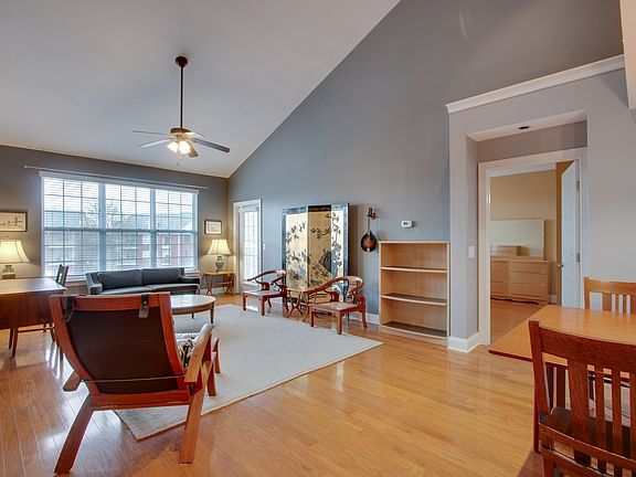 3rd image of 3201 Aspen Grove Dr APT G9