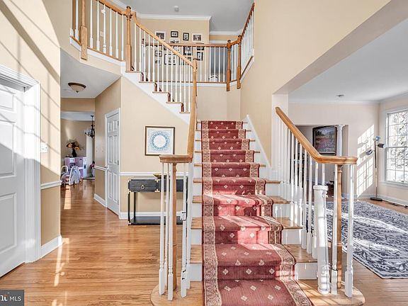 2nd image of 4 Dorchester Ln