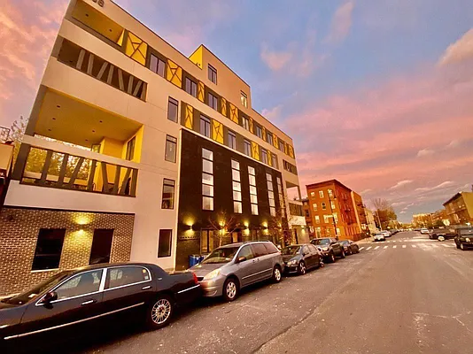 Rented by Lofts and Flats LLC | media 43