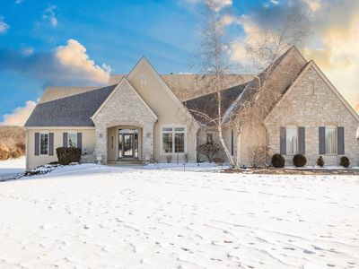 W330S10080 Genevieve DRIVE, Mukwonago, WI, 53149