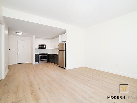 4th image of 25-21 43rd Ave #305