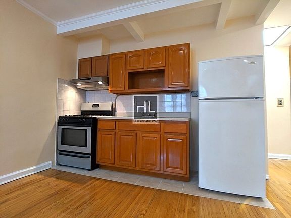 2nd image of 8787 Bay Pkwy #2