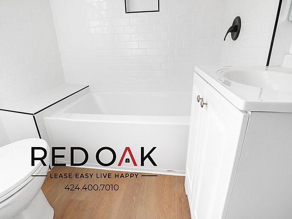 5th image of 1425 1/4 N Hobart Blvd #1425-1/4