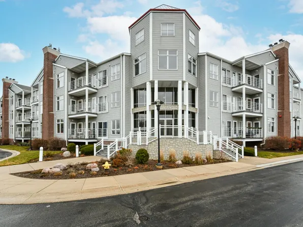 35 Harborview DR #112, Racine, WI 53403