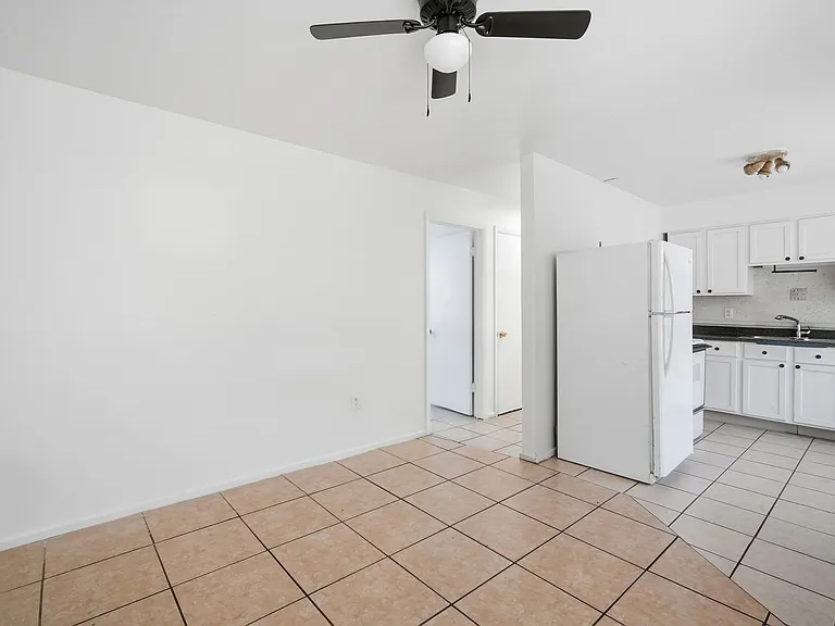 5801 11th Street Ct E — Photo 8