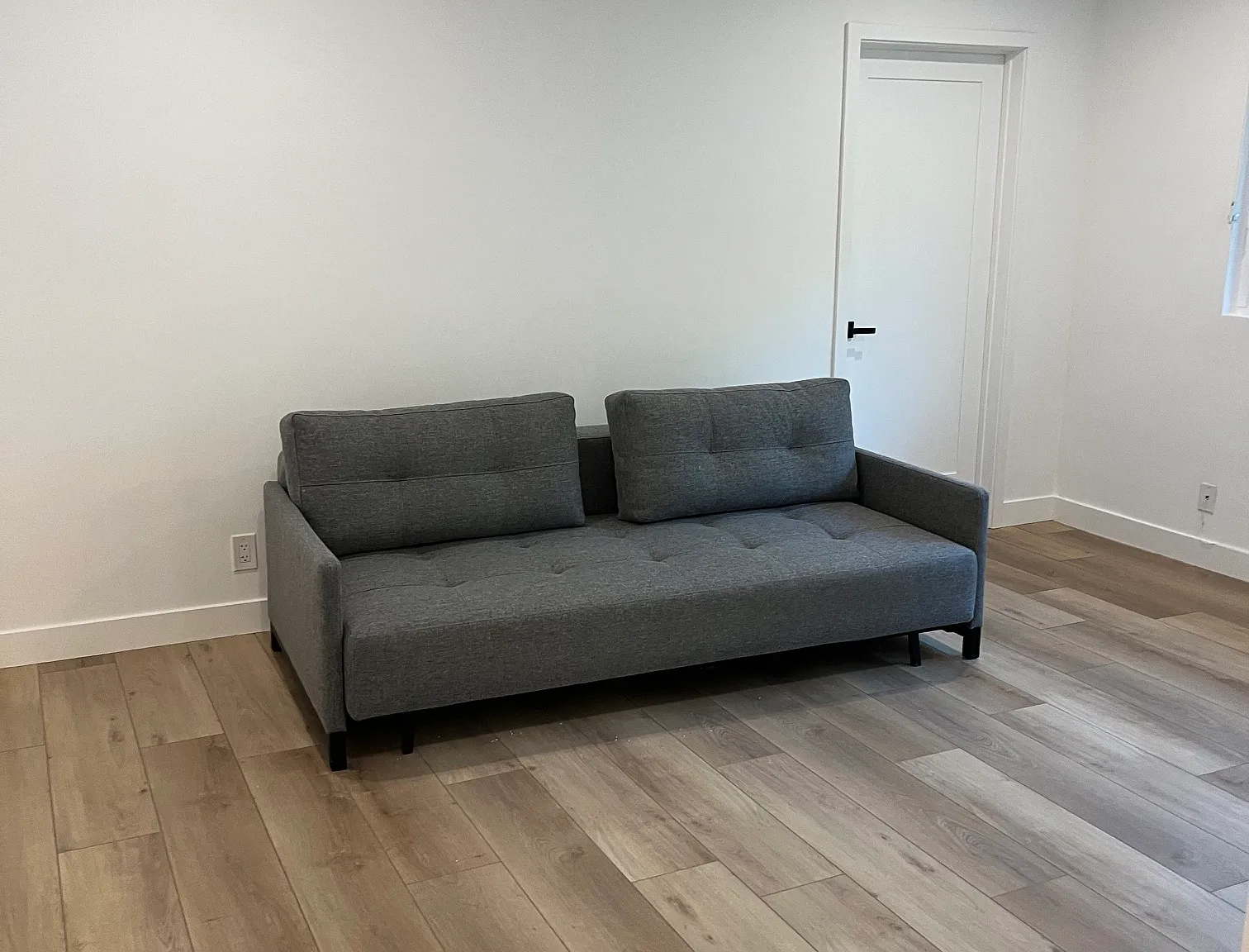3 bed, 1644 sqft, $7,100 — Photo 3