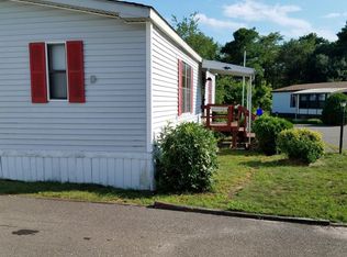 19 Geneva Rd, Lakehurst, NJ 08733