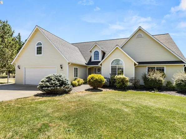 174 Wood Duck Ln, Roseburg, OR 97471