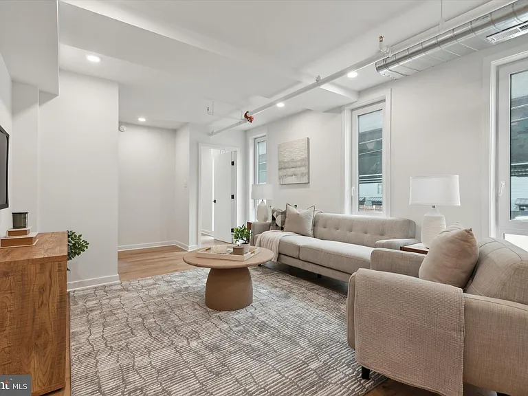 1416 Frankford Ave #206 — Photo 12