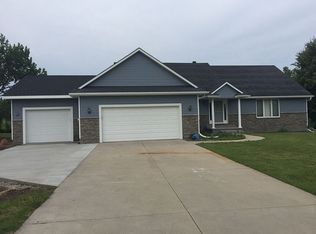 23140 River Valley Dr, Adel, IA 50003