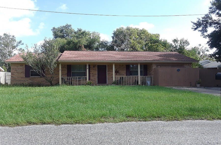 1st image of 214 Delespine Dr