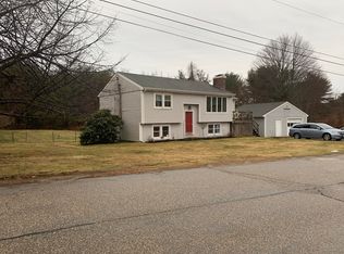 15 Pine Ledge Dr, Wells, ME 04090