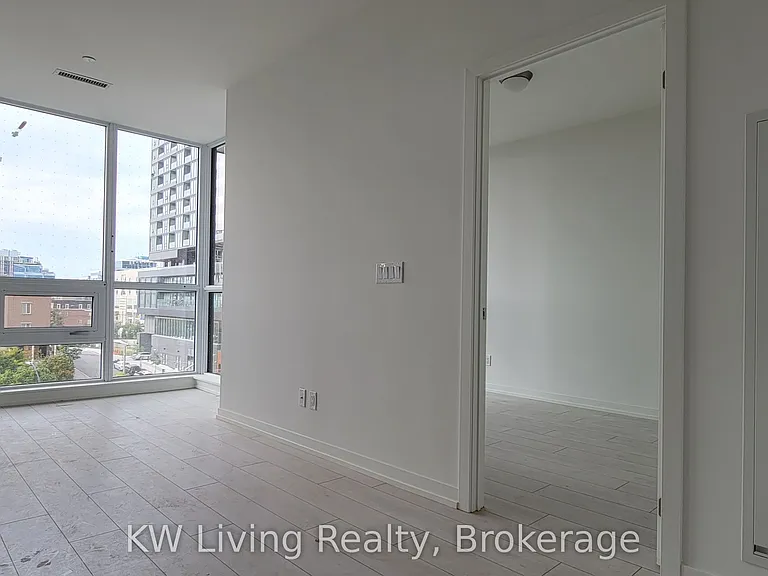 49 E Liberty St #405 — Photo 7