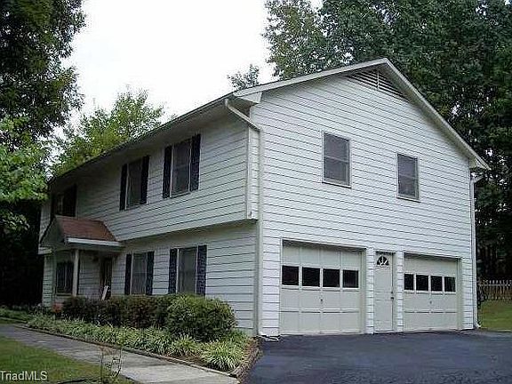 2nd image of 105 Eaglewood Dr