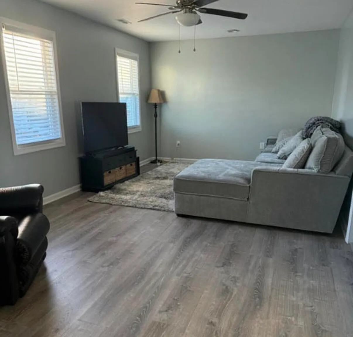 2 bed, 900 sqft, $2,575 — Photo 2