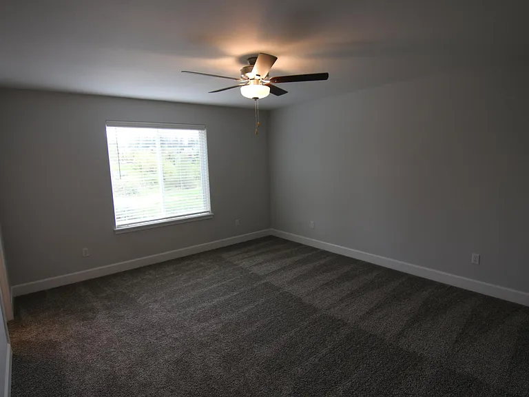 3208 NE 120th Cir — Photo 16