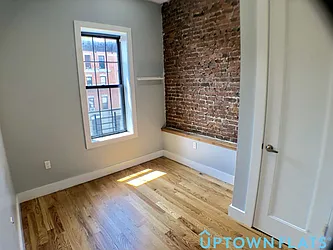 Rented by Uptown Flats LLC