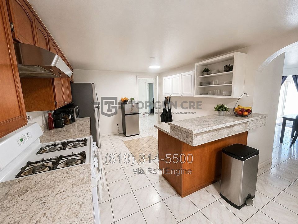 1st image of 2430 Bartel St