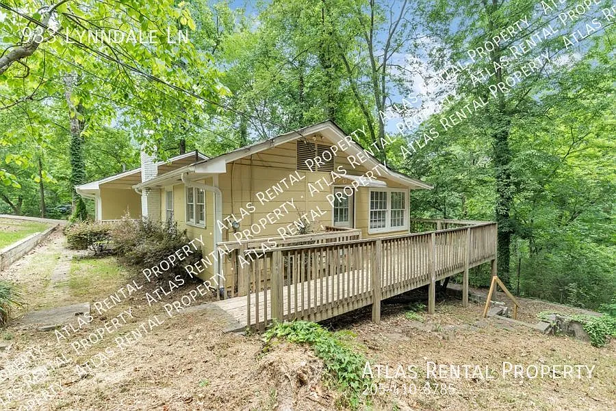 3 bed, 1.0 bath, 1044 sqft, $1,150 — Photo 4